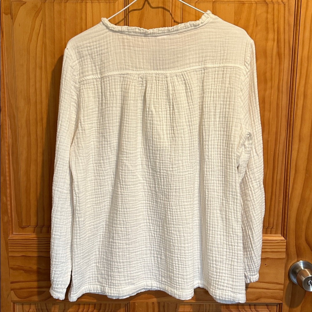 100% Soft Cotton Woman’s Shirt - Picture 2 of 6